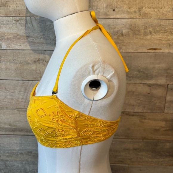 Kate Spade New York‎ women’s saffron yellow eyelet lace bikini top in size small - Picture 2 of 9